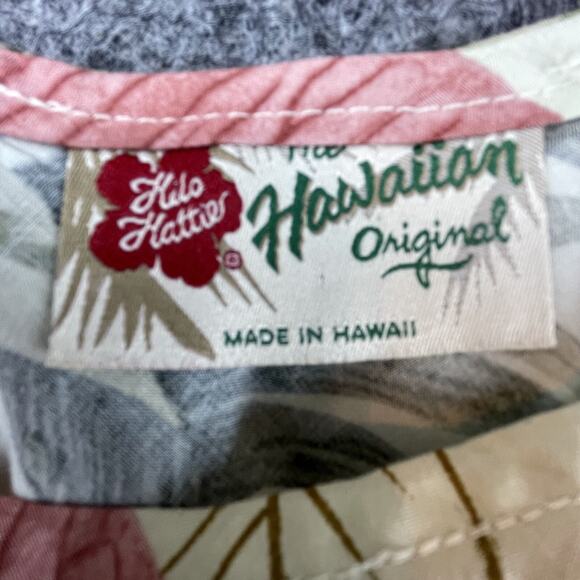 Hilo Hattie Dress Medium Hawaiian Floral Muted Lightweight Tropical Vacation - Picture 3 of 5